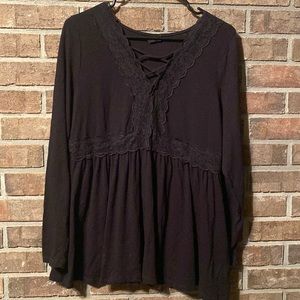 Gorgeous black lacey top by Torrid size 1